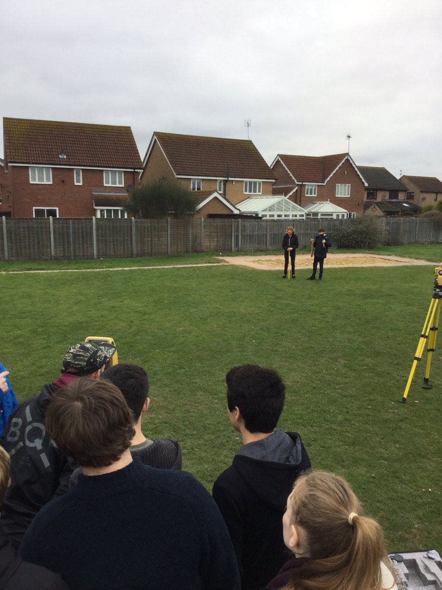 SamHodge11's tweet photo. @TopconPID training level 3 #DECStudents #AsSeenOnSite with @bigandyclifton https://t.co/vAkn400fi6