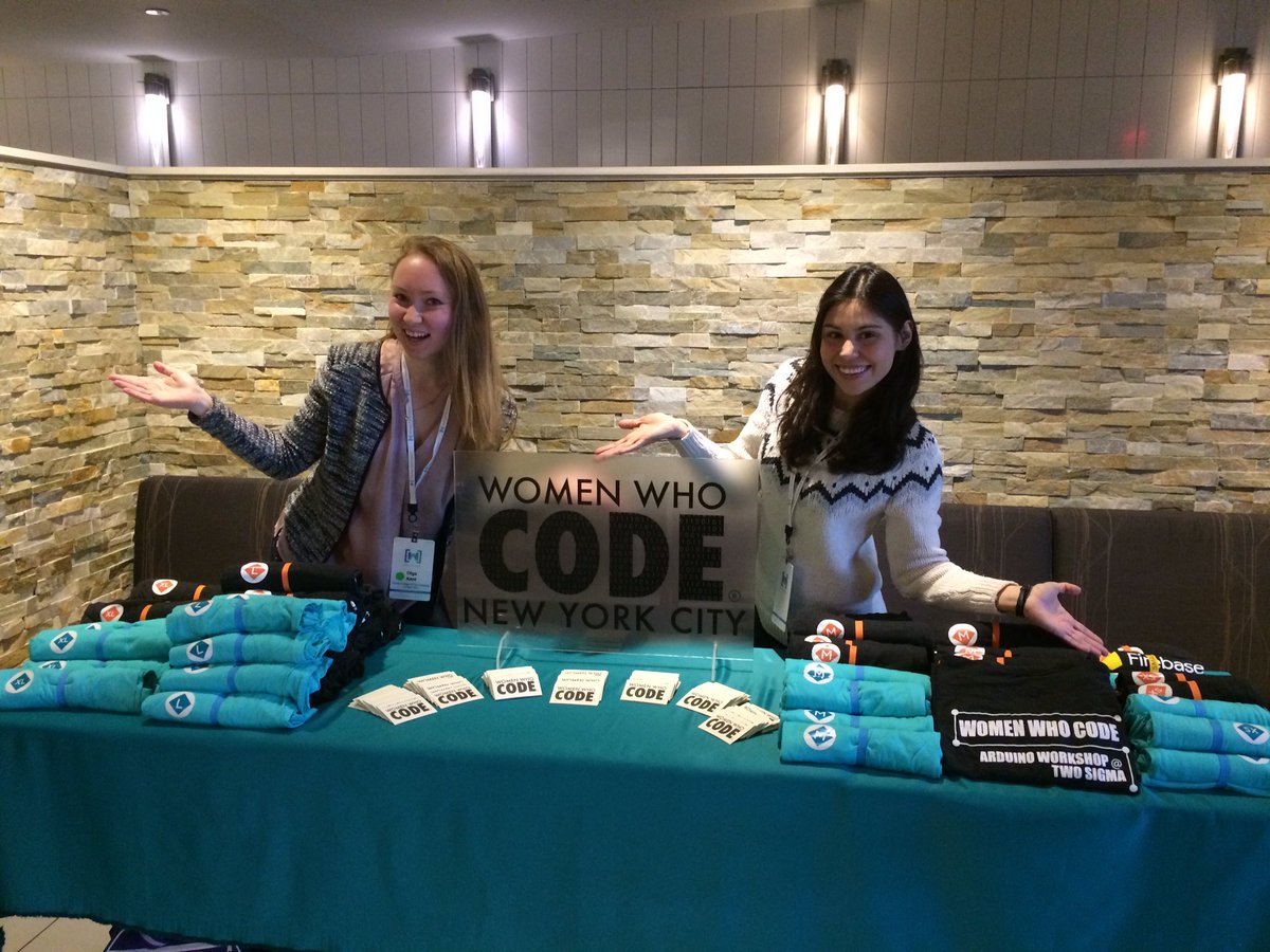 We have a glass sign! Courtesy of <a href="/OlivkaKent/">Olivia Kent</a>. Women Tech Makers Event <a href="/Google/">Google</a> <a href="/WomenWhoCodeNYC/">Women Who Code NYC</a>