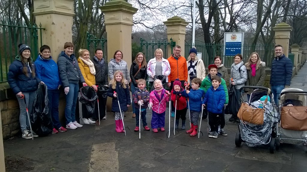 kbol01's tweet photo. @LoveTynemouthRd successful litter pick this am  #GBSpringClean @keepBritaintidy.   https://t.co/PLnrlbQTN3 https://t.co/5JR0DEnIJC