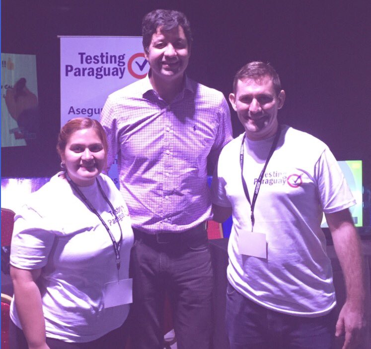 TestingParaguay's tweet image. Muchas gracias al ministro @ocamposdavid por visitar nuestro stand #FTPy2017 #Testingpy