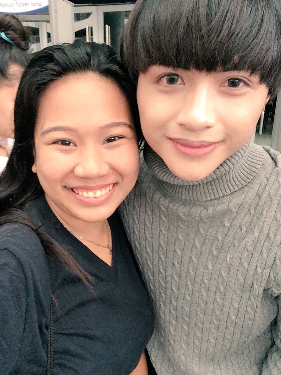 mcsaberon26's tweet photo. Galak na galak si ate mo ChinChin 🤣 THANK YOU @AsthmaVader 😌 #TaeminPH #SHINeeWorldPH #SWPH https://t.co/d1GCHHBkH7