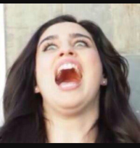 #WeSupportLouis ESOOOO LOUIS DALE CON LA SILLA