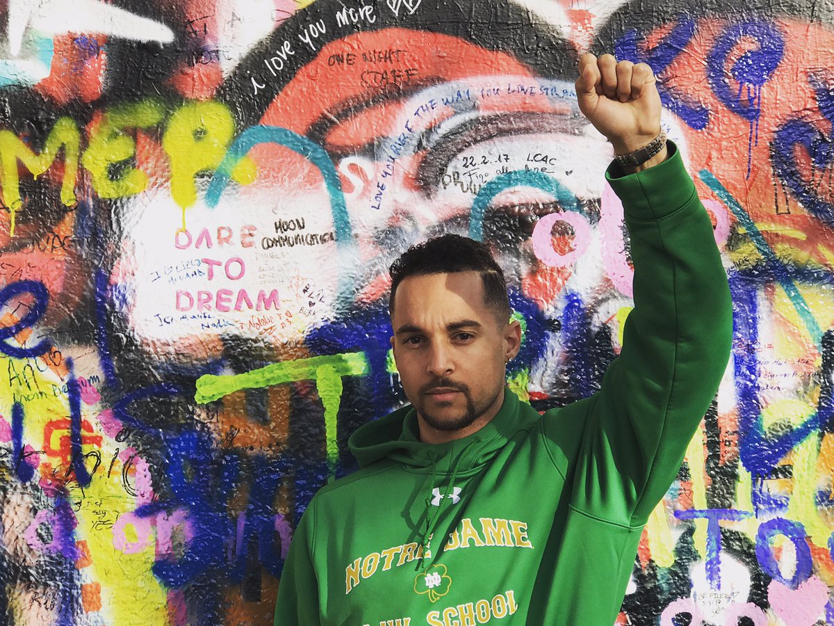 wesdoug84's tweet photo. Dare To Dream #JohnLennon #Wall https://t.co/TKgkgOtStd