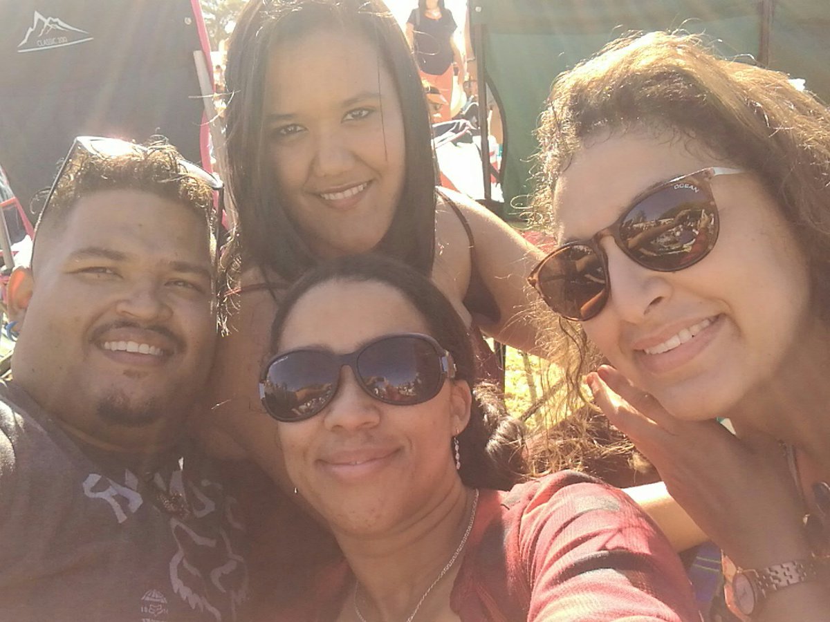 SkokValue's tweet photo. Love listening to goodluck with friends and family #huaweikday https://t.co/8dKfaI5T0t
