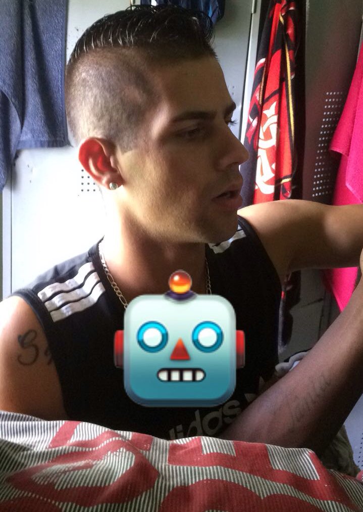 jonnys_11's tweet photo. Mano #parazao 🤖😂😂⚽️ https://t.co/fkT5lHNl2X
