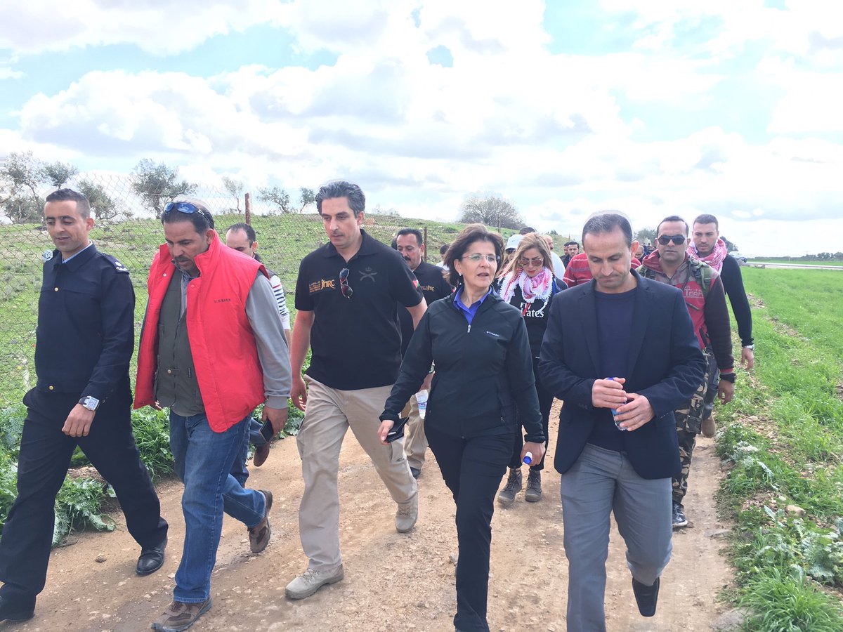 AyhamOtoom's tweet photo. مبادرة #ربيع_أم_قيس تهدف لدعم الطلبة الأقل حظا في المدارس الحكومية من خلال تسيير رحلات مجانية مقابل كل رحلة من مدرسة خاصة. #زوروا_الأردن https://t.co/8QDOxLiJhK