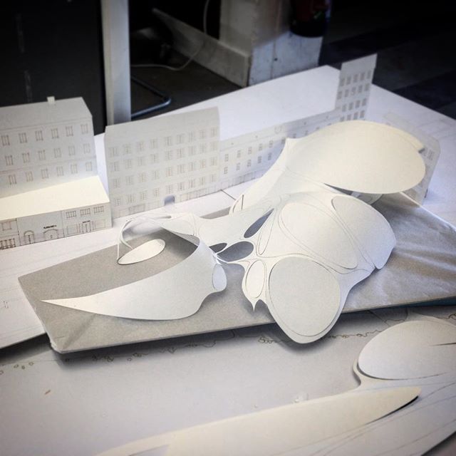 next_architects's tweet image. Year 3 Student Work : Formal massing studies by Jade Bailey @jadlels_ 
#biophile #unitc #paper #architecturemodel 📷: @_biophile_