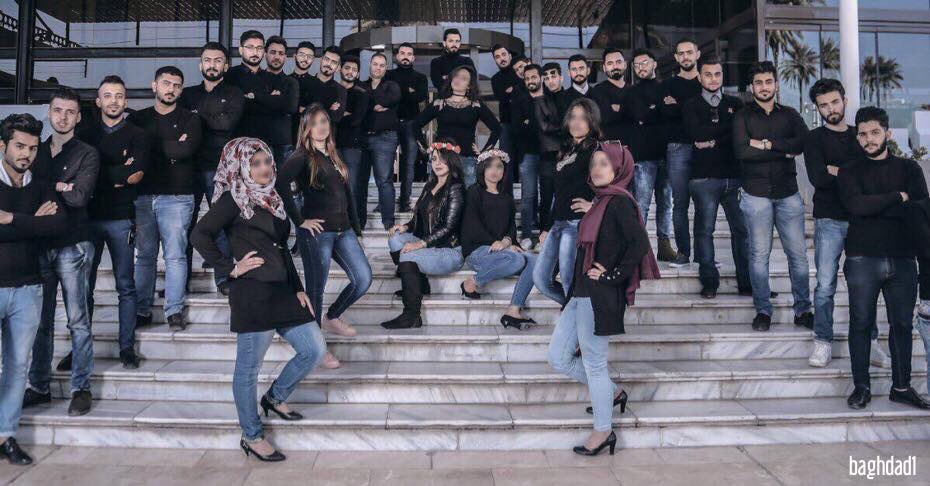 Heba David ツ On Twitter ٧ صور التخرج لطلبة هندسة الطائرات جامعة بغداد شفت الصور واشتاقيتلها وللقوس Iraqesque Baghdad Salam Baghdad Myiraq Iraq Https T Co K87icgfyyu Twitter