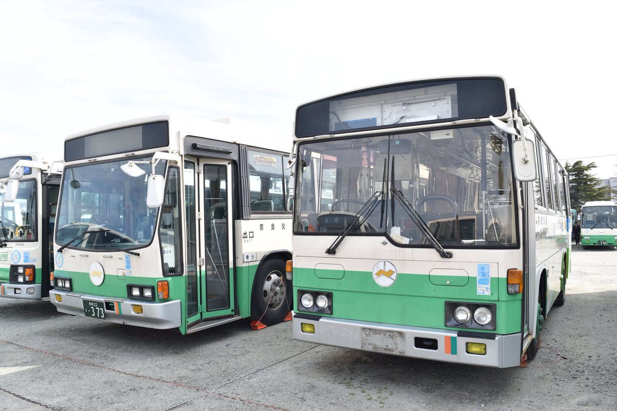 ぶるり Auf Twitter 奈良交通葛城営業所訪問 その3 本来の目的である十津川huの動向確認 2台ともまだ廃車にされてませんでした 車内もそのまま 代わりに 研修車lt371と近鉄からの転校生rj560が廃車になってました 奈良交通葛城営業所にて 許可を得て撮影
