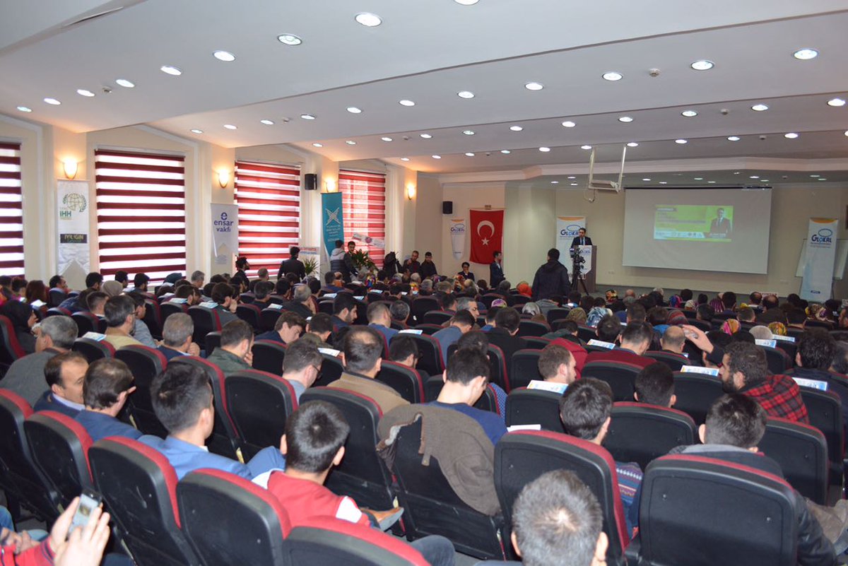 cetinbasali43's tweet photo. TBMM Başkanlık Divan Üyesi Kütahya Milletvekilimiz Sn.@av_ishakgazel "Yeni Anayasa" ve" Cumhurbaşkanlığı Sistemi"  konferansına katıldık https://t.co/ym0Dg5Mixb