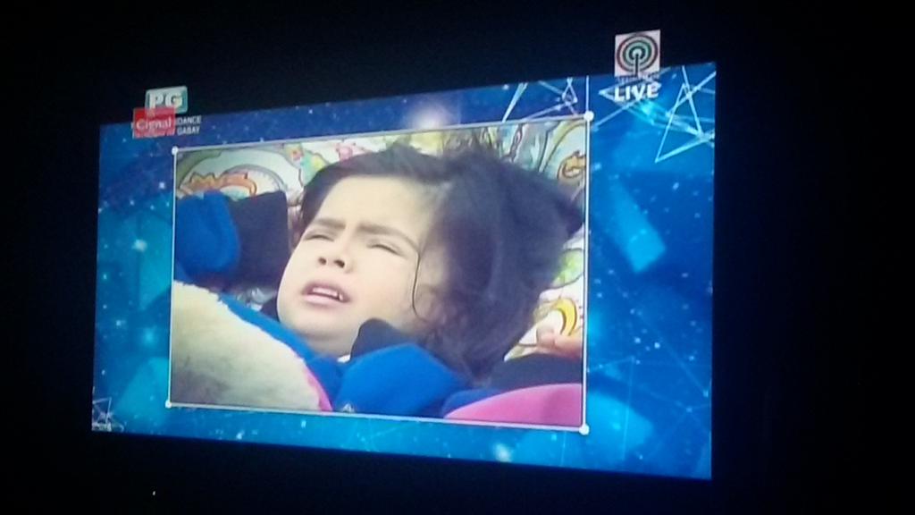 PBBKisses's tweet photo. XIA VIGOR as KISSES DELAVIN. Ang cute lang! Thank you PBB sa tribute para sa Lucky 7 HMs.
#PBBTheBigNight https://t.co/xcVUmVvE7k