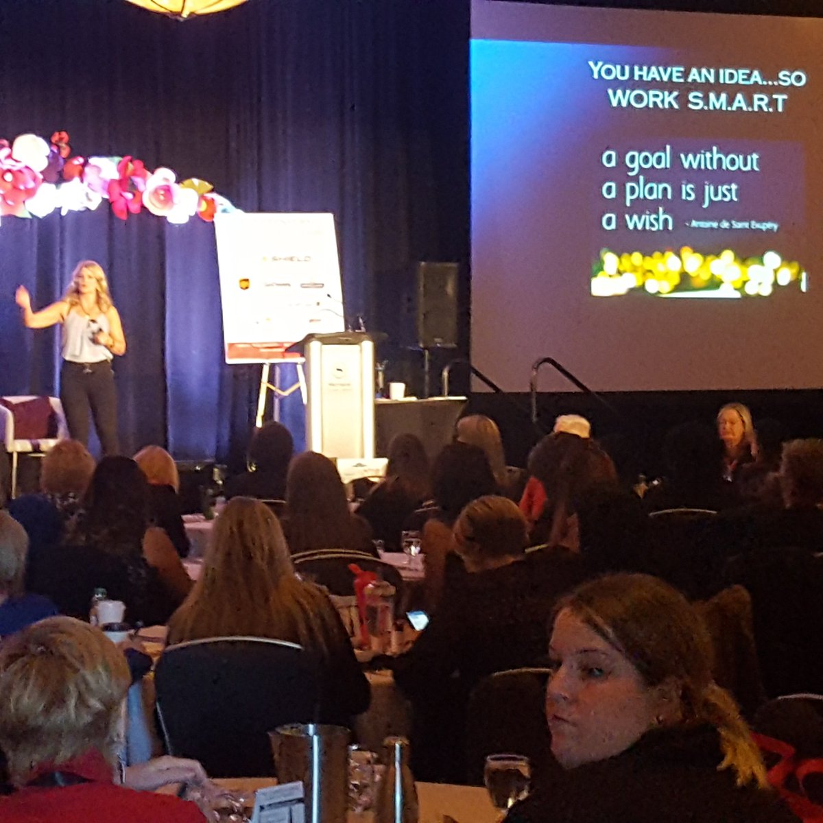 AngelaKafadar's tweet photo. Another amazing speaker! #MompConf #mytribe https://t.co/DqLAlAjfCI