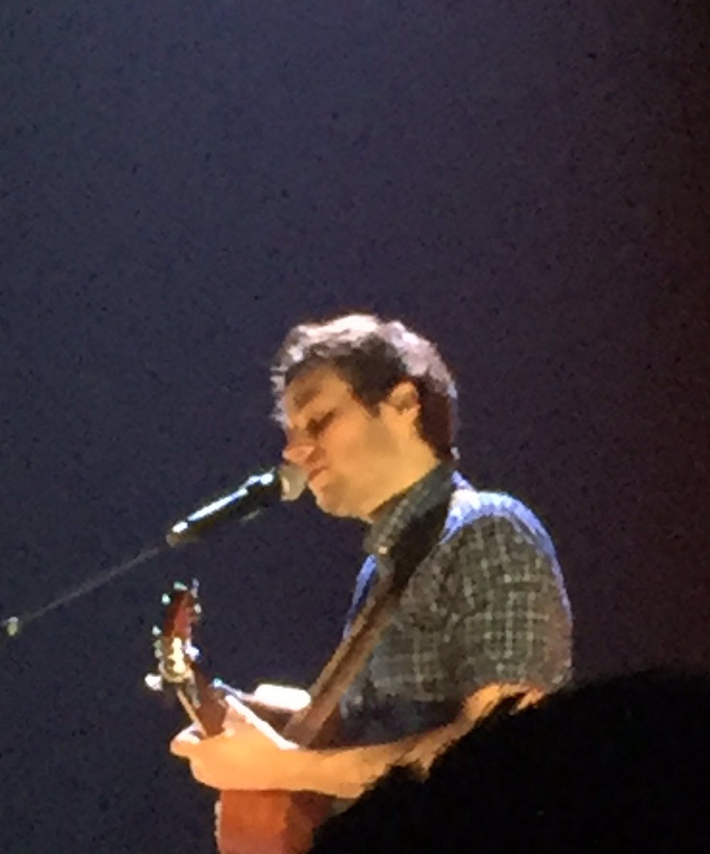 Stl_Odn's tweet photo. Merci @VianneyMusique et à toute ton équipe pour ce super concert au Stéréolux 💜🎼. C'est toujours un plaisir 🤗! https://t.co/mgqRsJzQr0