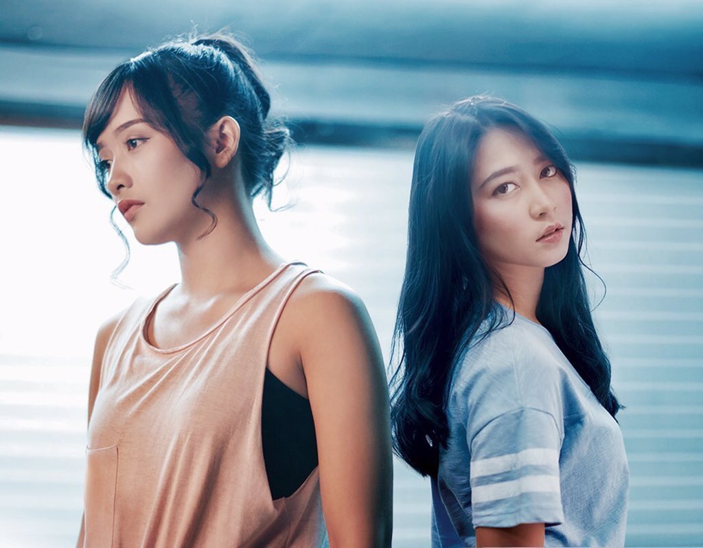 SupportVeKinal's tweet image. Try not to cry ? But i know its so hard for u. @kinalJKT48.
.
.thanks for badnight @veJKT48 :')