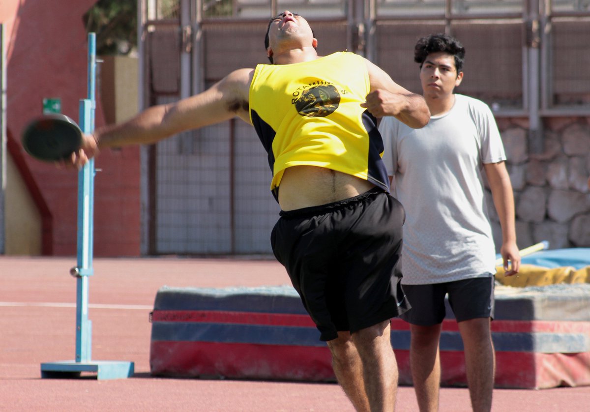 INDChileOficial's tweet photo. 🤣Atletismo ariqueño realizó esta mañana en Carlos Dittborn 2° fecha del clasificatorio para #Judejut2017 y #JJDDNN2017 #VamosChile #INDArica https://t.co/UJTs2cxTb0