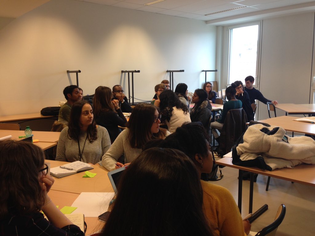 EnactusFrance's tweet photo. Ateliers animés par l'Equipe ENACTUS cet après midi av @LilyGros @s_capet @ced_moreau @AymericMP sur le financement de son modèle #Booster17 https://t.co/jxLwQM7H7c