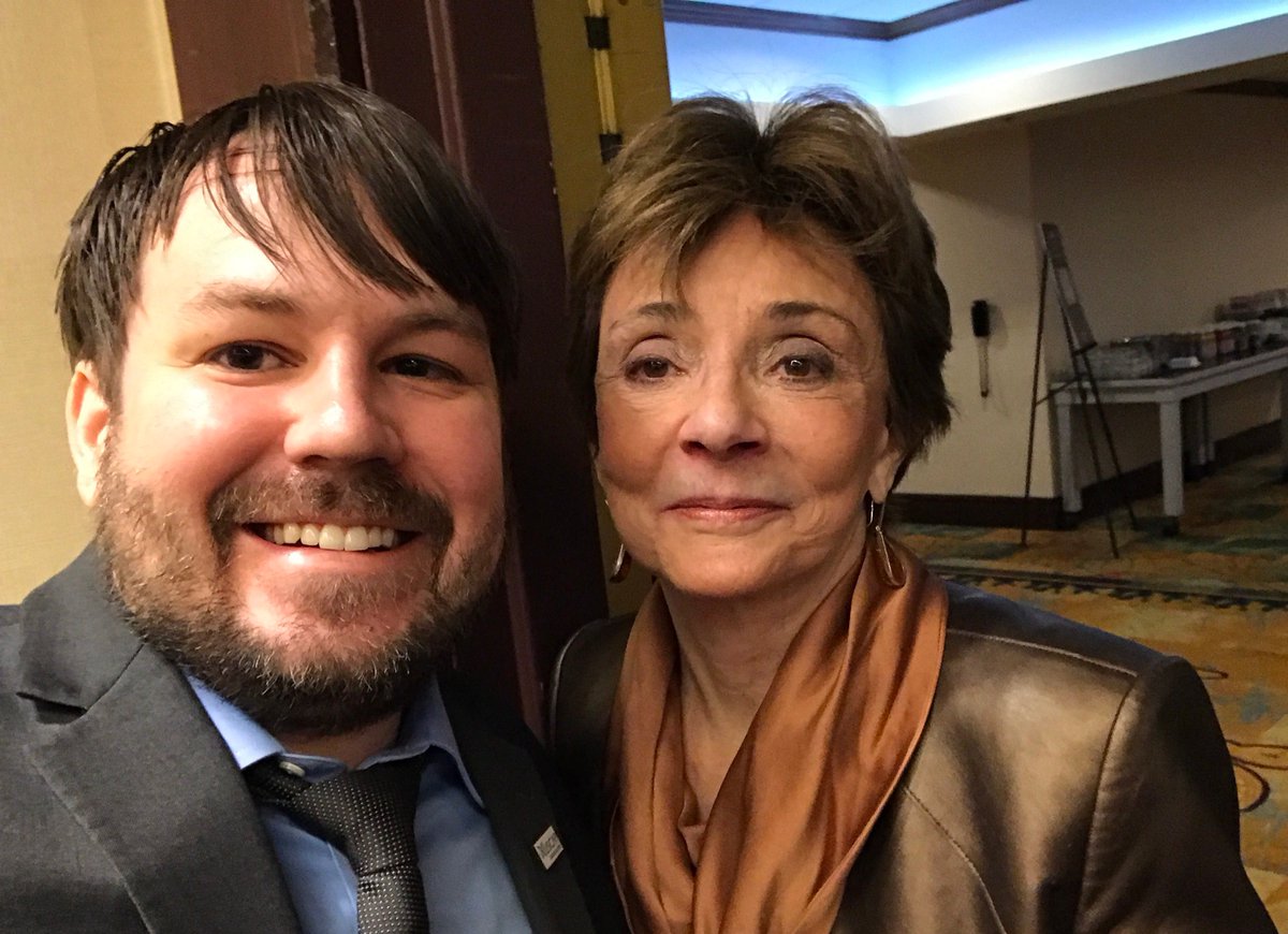 Jerad Gardner, MD (@jmgardnermd) on Twitter photo #MentorSelfie w my amazing mentor, <a href="/SWWeissMD/">Sharon Weiss</a>! She taught me sarcoma #pathology, professionalism, writing (and proper grammar)! #USCAP2017 #MentorSelfie w my amazing mentor, <a href="/SWWeissMD/">Sharon Weiss</a>! She taught me sarcoma #pathology, professionalism, writing (and proper grammar)! #USCAP2017