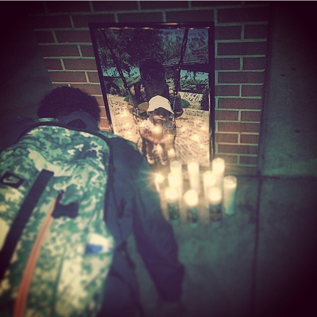 braden_gordon13's tweet photo. 2 years since you left us big bro..it was the worst news I've heard in my life since the 5th grade. I miss you L. R.I.P💙🙏🏾👼🏾#LMOVEMENT https://t.co/7rFQyBVWas