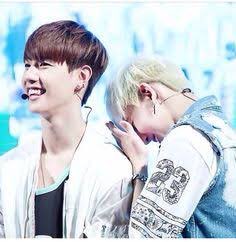 mb93_1a's tweet photo. ฝากครับ🙏 | อัพ ฟิค NEAR ใกล้(เกิน)ไป #MarkBam | P.16 พบเจอ 100% #markbamfiction https://t.co/5jMyNftkW8 https://t.co/M8ZR4tVdje