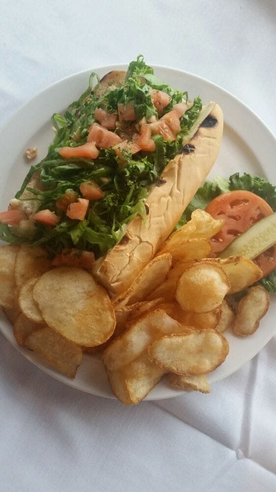 Green_Hill_CC's tweet photo. Happy Saturday!! Tag someone who's taking you to #GreenHillCC for dinner this weekend! #QuanticoMD https://t.co/1W6ffjzC52 https://t.co/K0Yzrt8Eea
