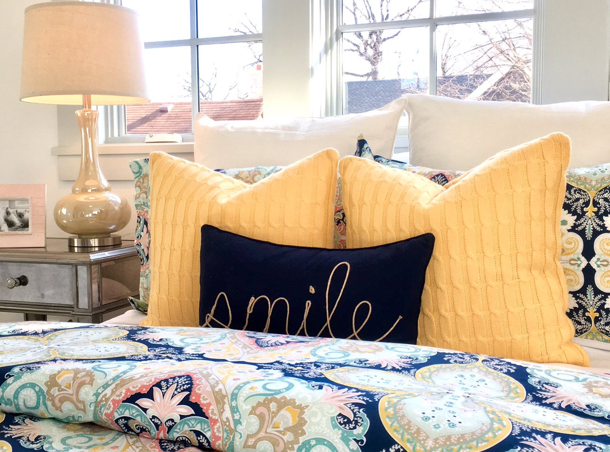 ambiancestyling's tweet photo. Smile 😊 because the Parade of Homes opens today @12! @pohtc
#ambianceonparade #homestaging #kroissdevelopment #stagedtosell #ambianceathome https://t.co/2Y7fy9oXLk