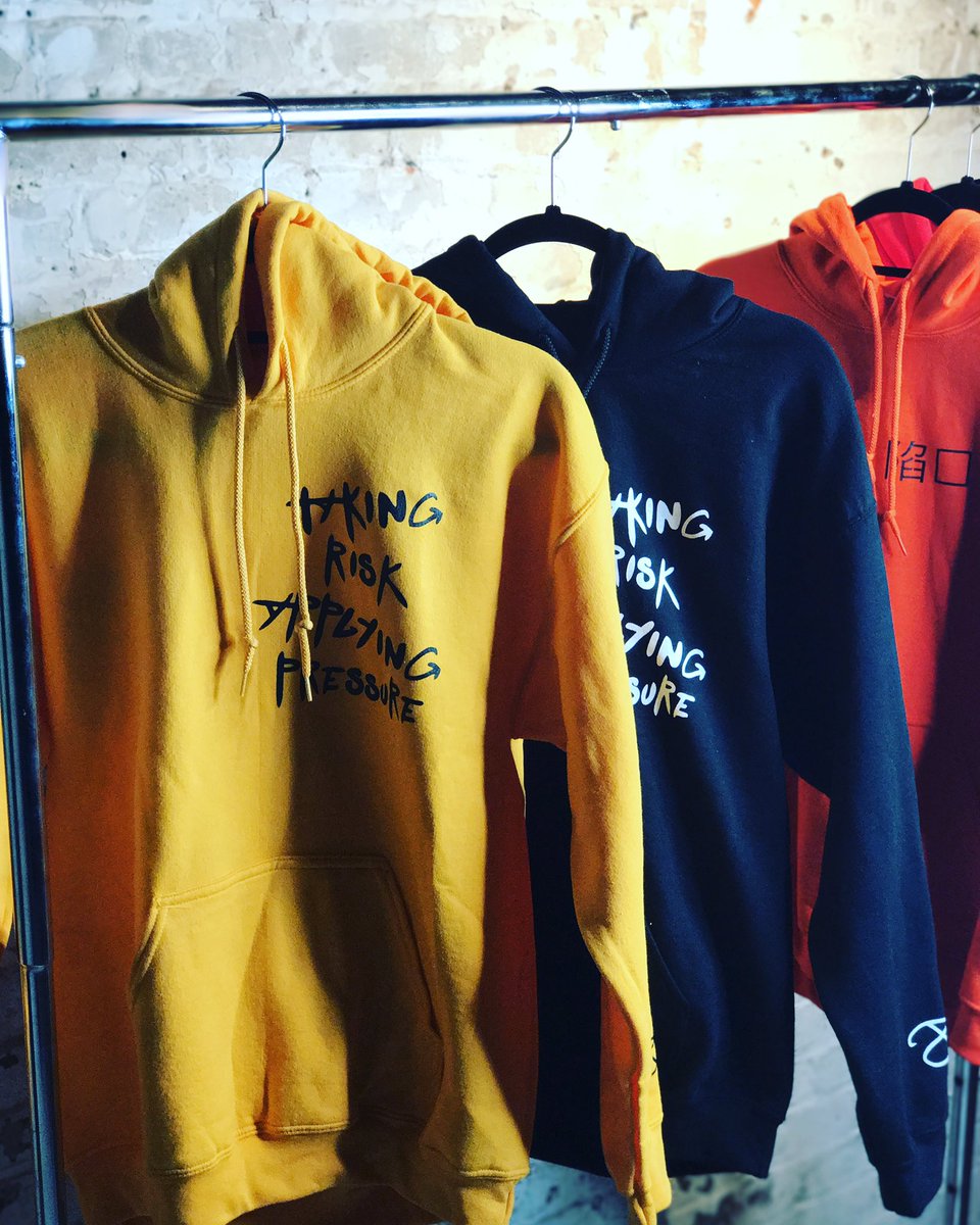 ReLLZzz_'s tweet photo. New Merch Drops 03/10 | Tak!ng x R!sk x Apply!ng x Pressure https://t.co/Xe3jveE72H