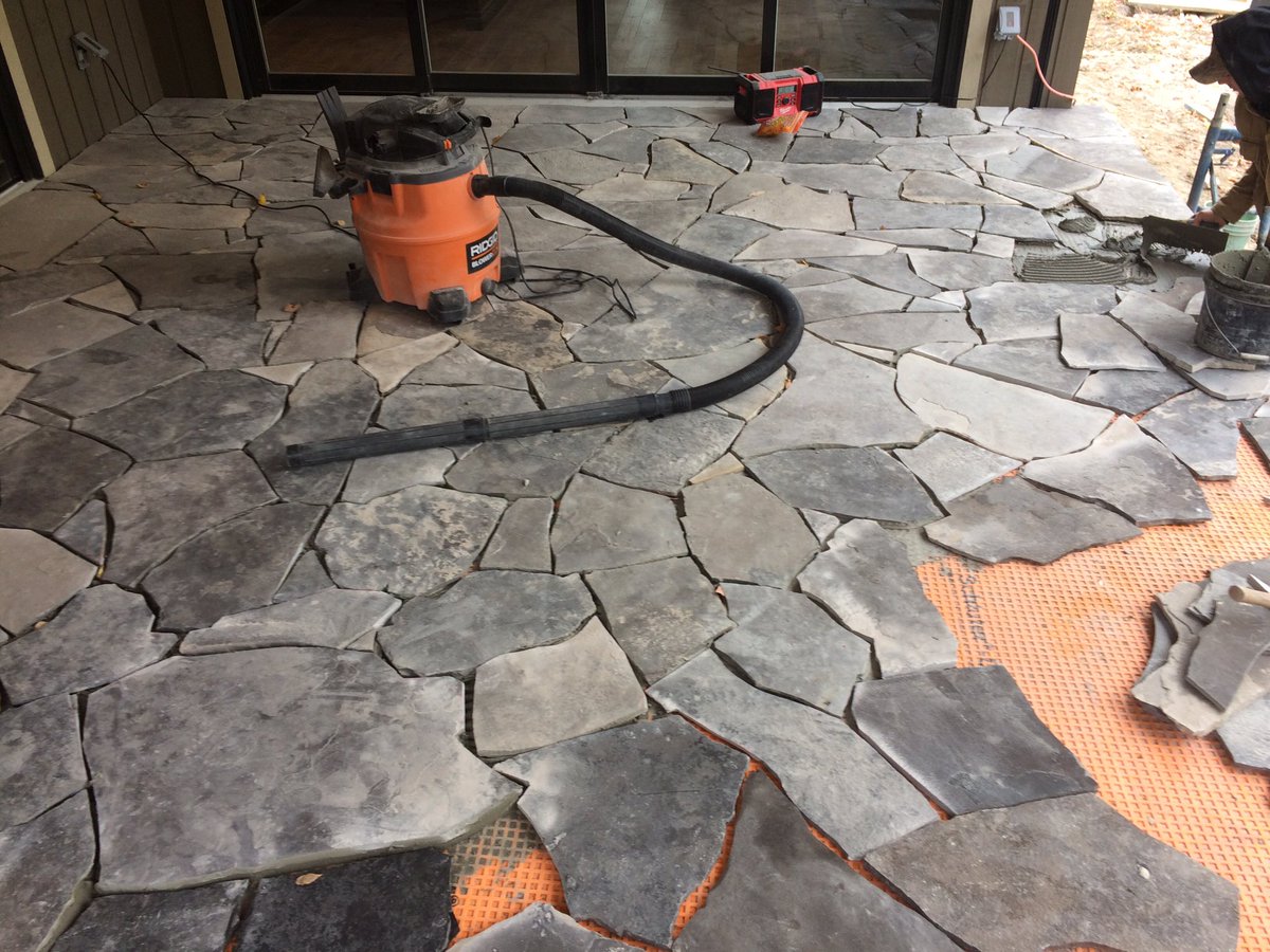 MNoffkeMasonry's tweet photo. Limestone floor #MikeNoffkeMasonry #stonefloor https://t.co/ujkavbXj5d