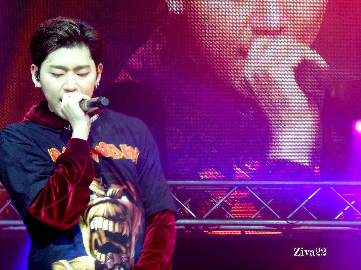 LOONACHHOERRY's tweet photo. #BlockB #BlockBInBudapest #ZICO https://t.co/Pie0pfQzen