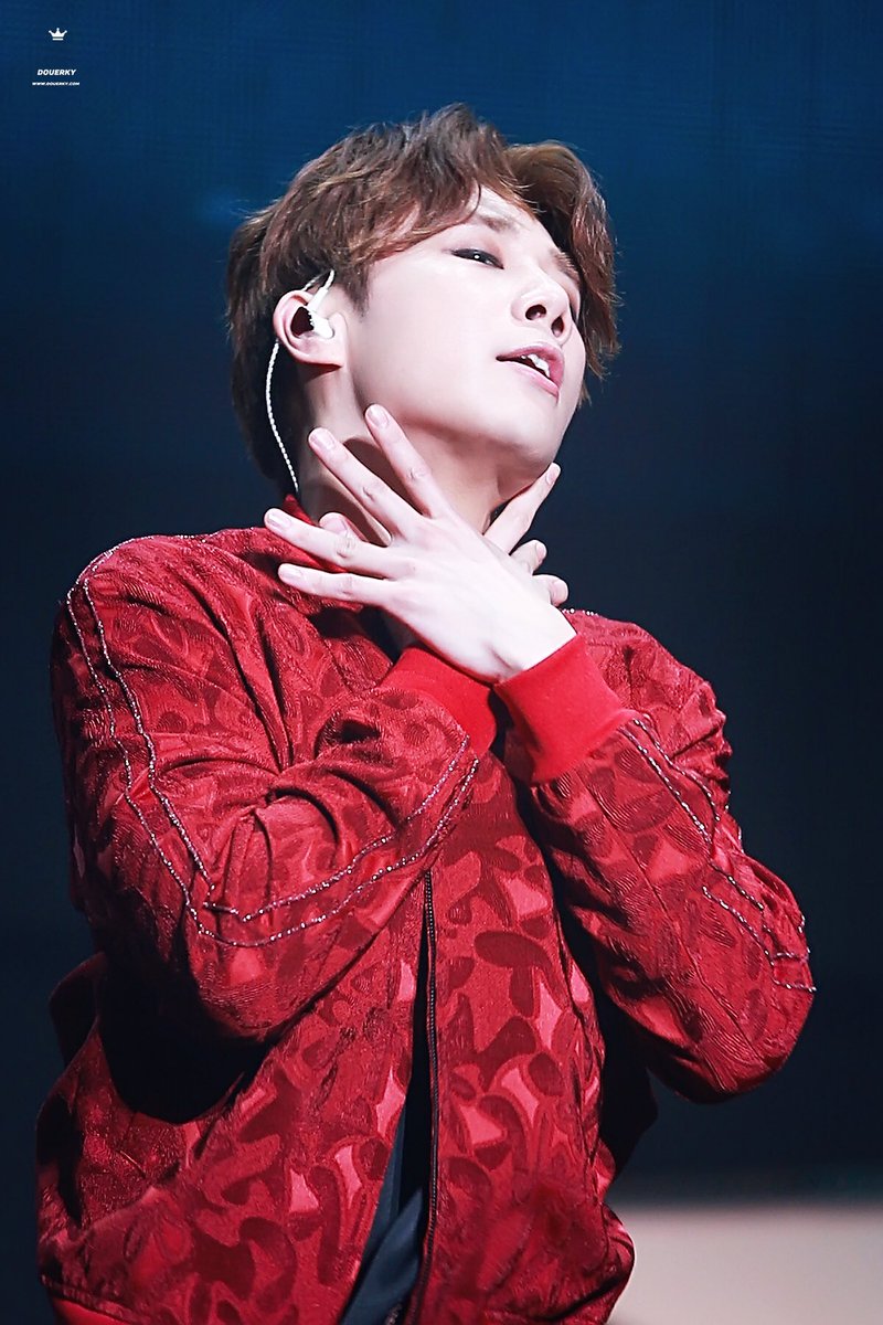 douerky's tweet photo. 170304 #성규  ^u^ https://t.co/ZOEpWXgxNI