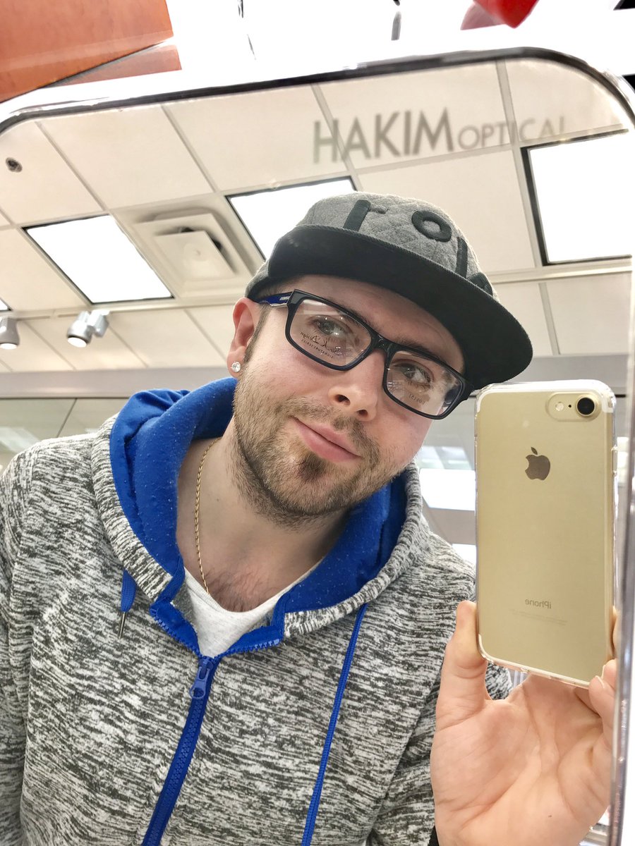 NicholasRosaci's tweet photo. So I need eye glasses 👓👁🤳#imgettingolder Trying on some chic eyewear @hakimoptical These two are my faves! #fashionformyface #hakimoptical https://t.co/zf4gxTbVyu