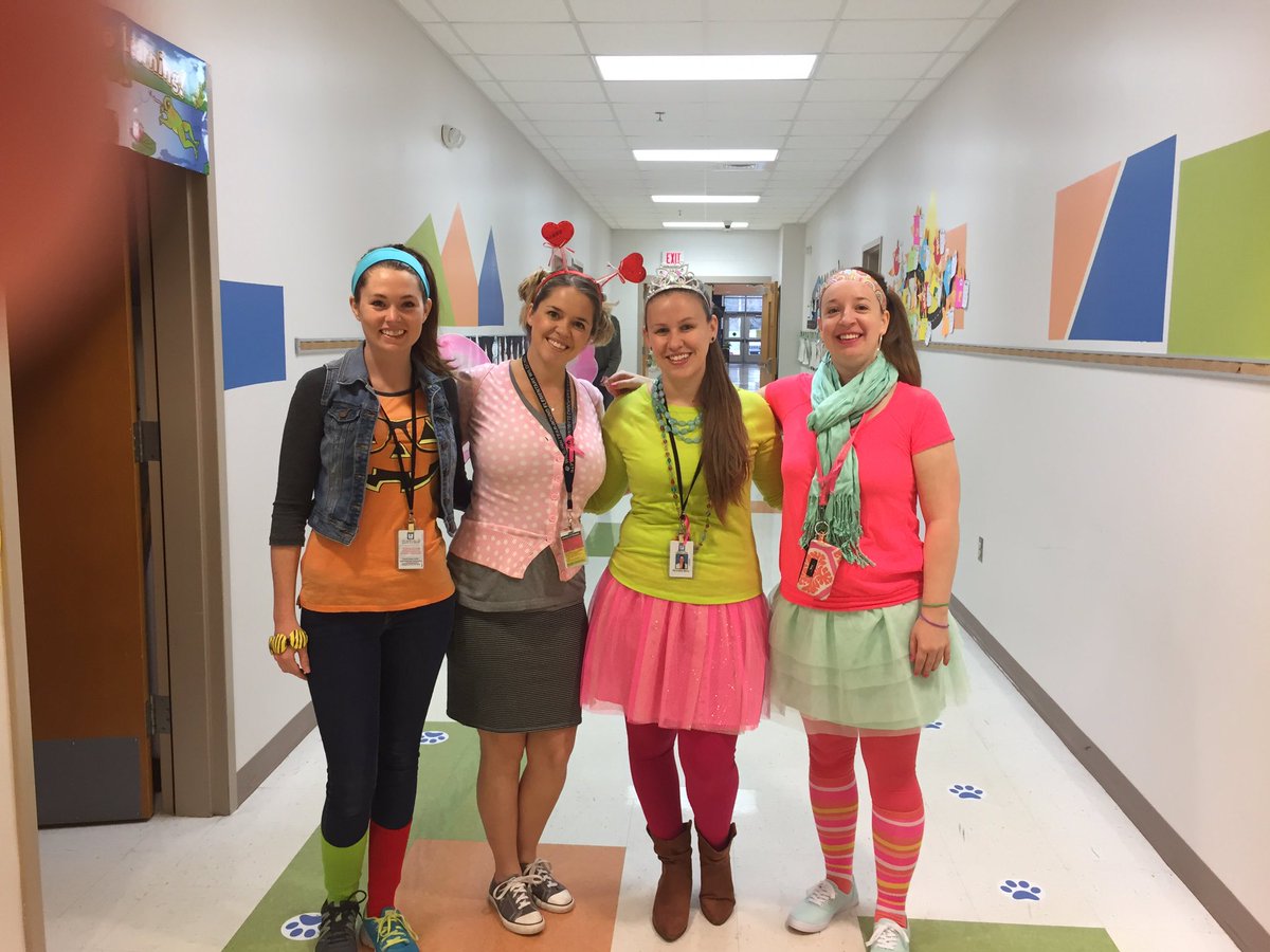 MsBaitysClass's tweet photo. Team work makes the dream work! @wilburn_es https://t.co/cokACmWP1h