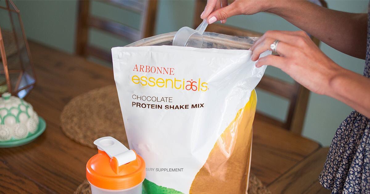 heather_higman's tweet photo. Shake up your #weekend #treats with a #protein-packed #shake. Question is: #Chocolate or #Vanilla?
#ArbonneEssentials https://t.co/drbPpQilO6