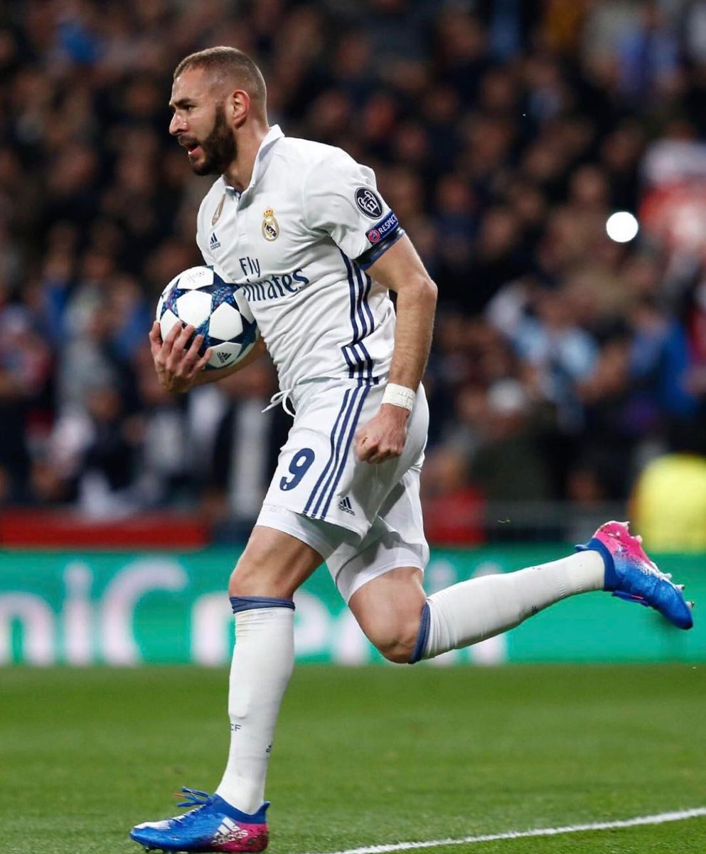 perfectcrispin's tweet photo. #Perfect255
Karim Benzema anaiandikia Real Madrid goli la 2 dhidi ya Eibar. https://t.co/hKqUBE4aeP
