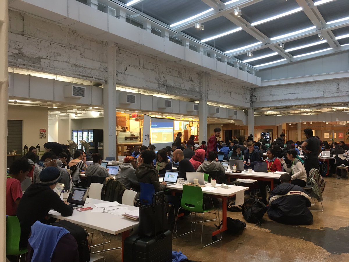 mrtomocon's tweet image. This is what @CollegeBoard @codeorg #APCSPrinciples looks like as a fun @facebook hackathon with @weareci kids &amp;amp; mentors! #CSforAll