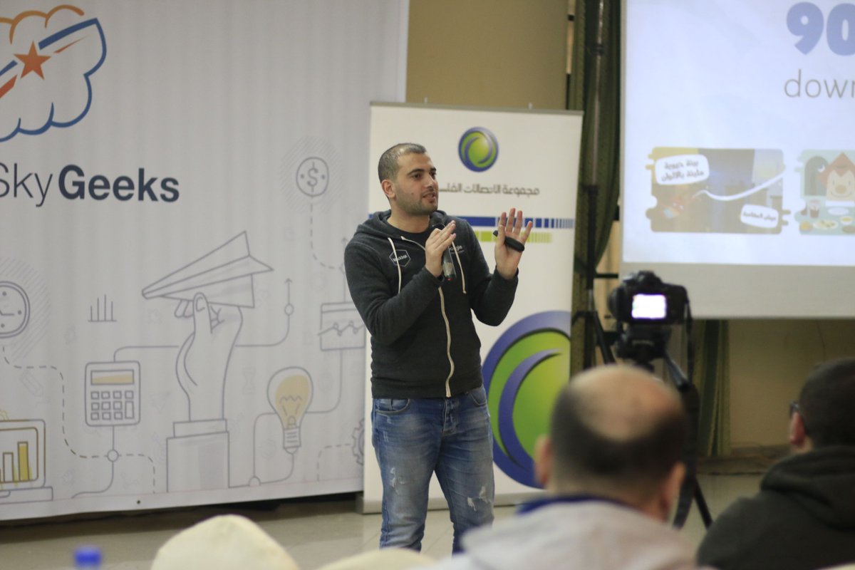 GazaSkyGeeks's tweet photo. “@baskalet reached +900K overall downloads for all games in the acceleration phase” @Mohamed_Ezzdeen #GSGDemoDay https://t.co/jDl0xkDkSO