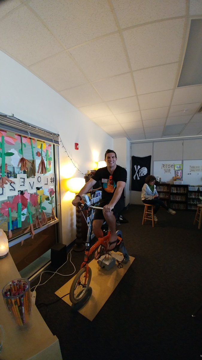 EdCampStAug's tweet photo. Podcasting with @MagicPantsJones @dene_gainey @julie_haden #bestclasspodcast @JEOK2_SJC https://t.co/Q272ZxipM1