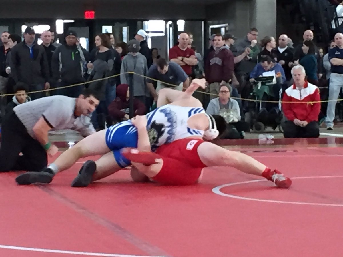 BHS_Pin_To_Win's tweet photo. Dan Greaney wins 12-0 and is in the Semi Finals now of the New England's. He's guaranteed a spot on the awards podium. Great job Dan https://t.co/b8lFkDdKD8