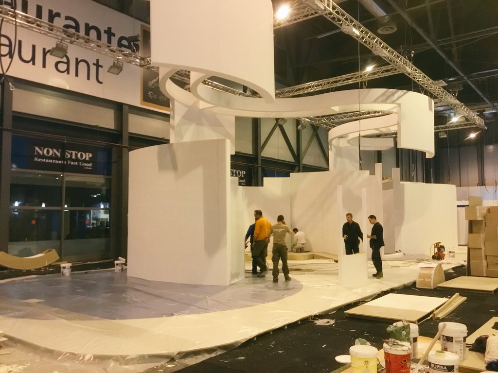 SESAR_JU's tweet photo. The #SESAR stand is literally beginning to take shape! @WorldATM_now check out our agenda:https://t.co/Wq43EIPhqu https://t.co/F8jif5LWr9