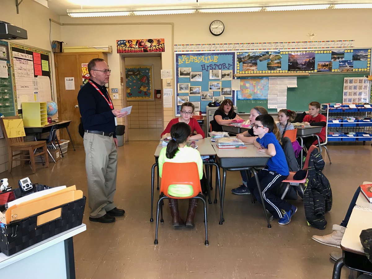 AyersvilleK6's tweet photo. This past week Mr. Zachrich gave the 3rd graders a history lesson and tour of Ayersville! #WelcomeBack #AlwaysAPilot https://t.co/9QVBluKcyO