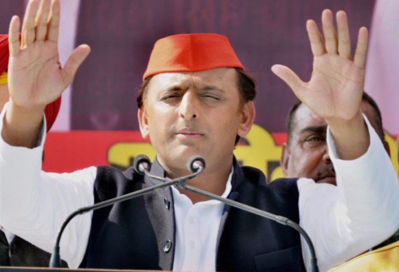 abpanandatv's tweet photo. #Akhilesh #BribeRemark #UPAseemblyElection2017 সবার থেকে টাকা নিন, কিন্তু ভোট সাইকেলে দিন, এবার অখিলেশ https://t.co/PIHx24EUdi https://t.co/g4TYy4tyfc