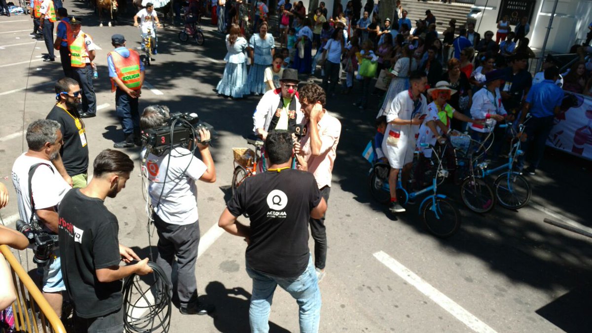 CanalAcequia's tweet photo. #Carrusel a pleno y la alegría de la Vendimia #VendimiaNosUne https://t.co/30aCs2E3ns