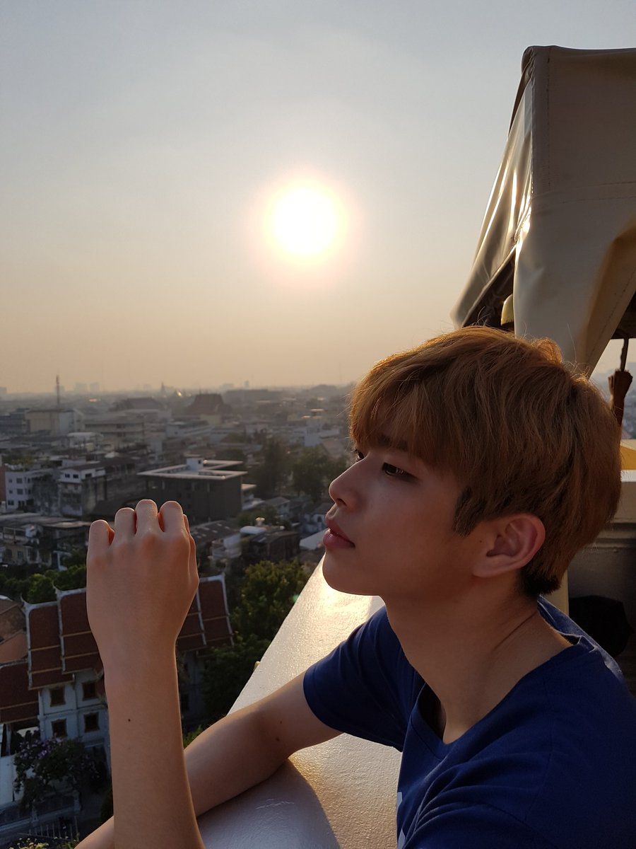 행님~생신 축하드립니다!😁
언제나 밝은모습으로 저희를 행복하게 해줘서 고마워요 ㅎㅎ
#아스트로 #해피엠제이데이 #엠형 #최장신 #퉁퉁입술