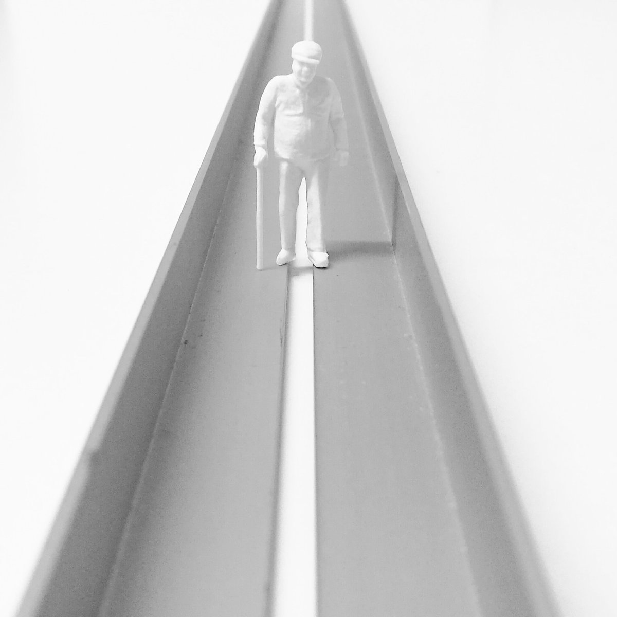 LAP_arquitectos's tweet photo. Micropaisaje #5 ///// #microlandscapes #maqueta #model #arquitectura #architecture #paisaje #artificial #landscape #línea #line https://t.co/NotBrbWsg5