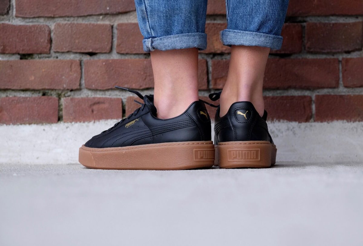 SimonSportStore's tweet photo. puma black-black al simon sport https://t.co/PnwJ6xQfi9