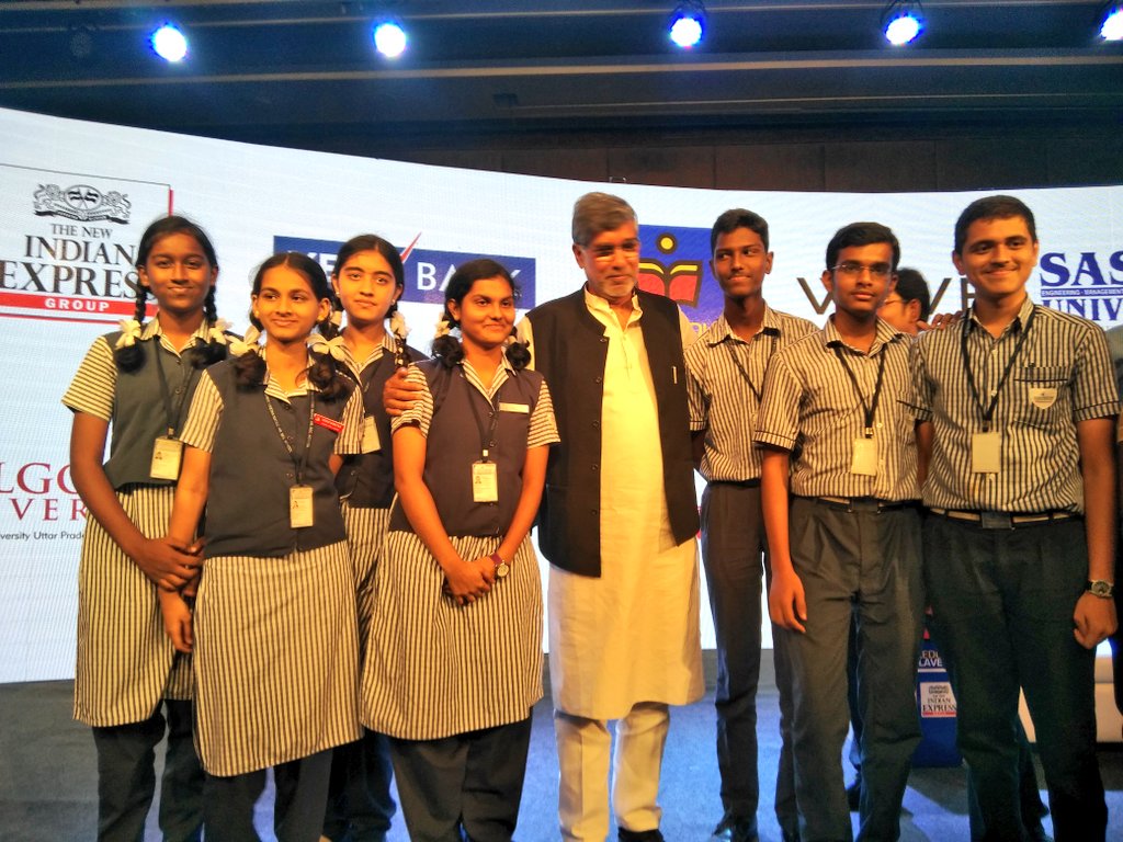 ImSesharanjith's tweet photo. What a day! #ThinkEdu2017 - Interacted with the Nobel laureate @k_satyarthi. Joining the 100 million campaign sir! https://t.co/gbOZXE7d03