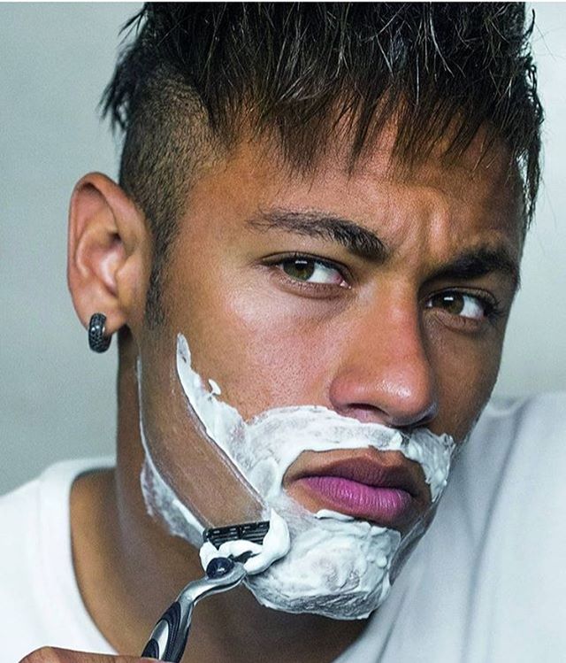 StrandedDani's tweet image. Shave time?