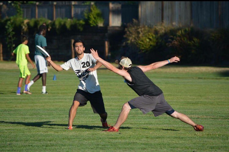 PLU_Rec's tweet image. Hey Lutes! 

Did you know our Men's Ultimate Frisbee team plays on the turf today at 8,  9:45, and 11:30 am? 

Check it out! 🏆💪