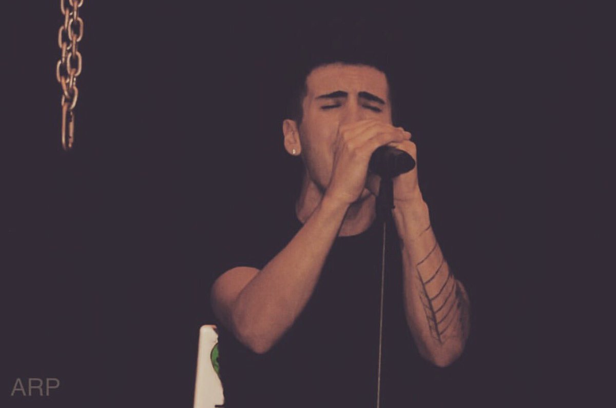 RoccoUpdates's tweet image. Single is dropping soon #HEARTBREAKHALO