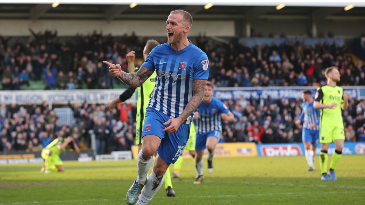 Official_HUFC's tweet photo. Full Time: Pools 3 Exeter City 1 #HARvEXE https://t.co/QsvKRJGdYL