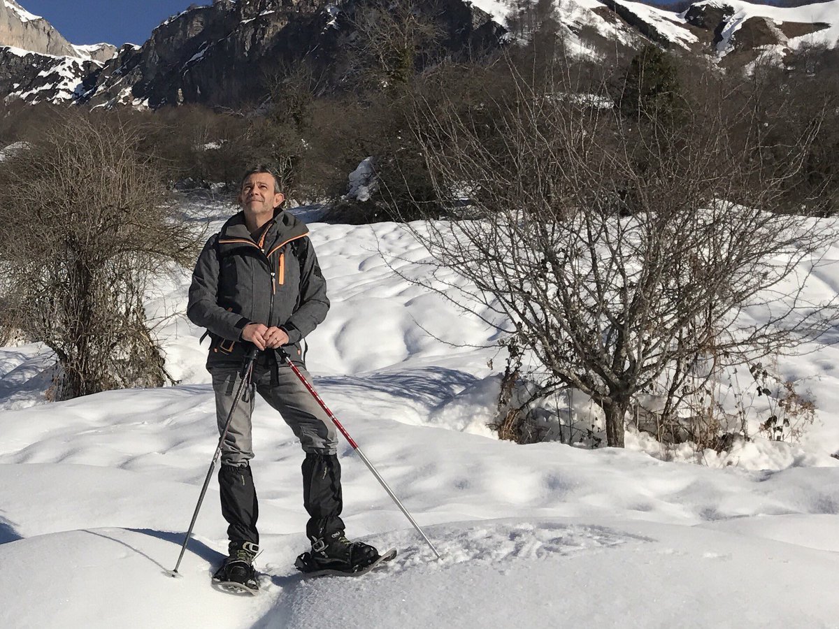 comf3aqui's tweet photo. 📌 La beauté des @BearnPyrenees en hiver dévoilée en inédit demain 12H55 @F3Aquitaine @SitePyrenees @departement64 https://t.co/wwcmmu2yCb